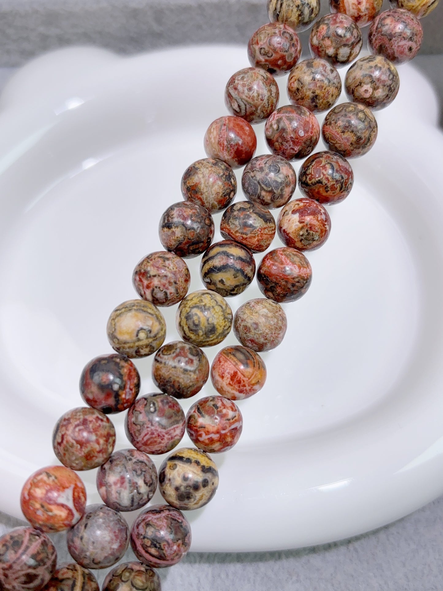 天然石連材--円珠--10 mm赤豹紋玉