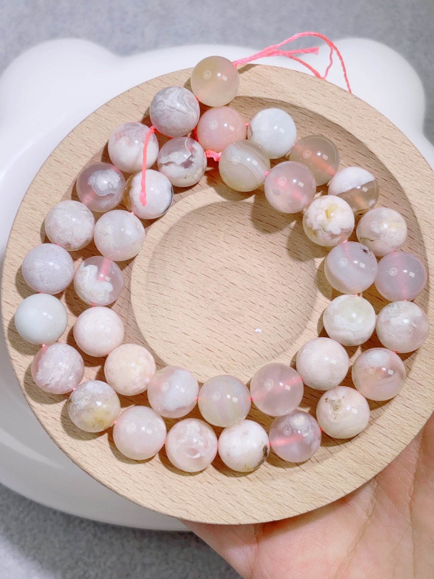 天然石連材-ビーズ-10 mm桜瑪瑙