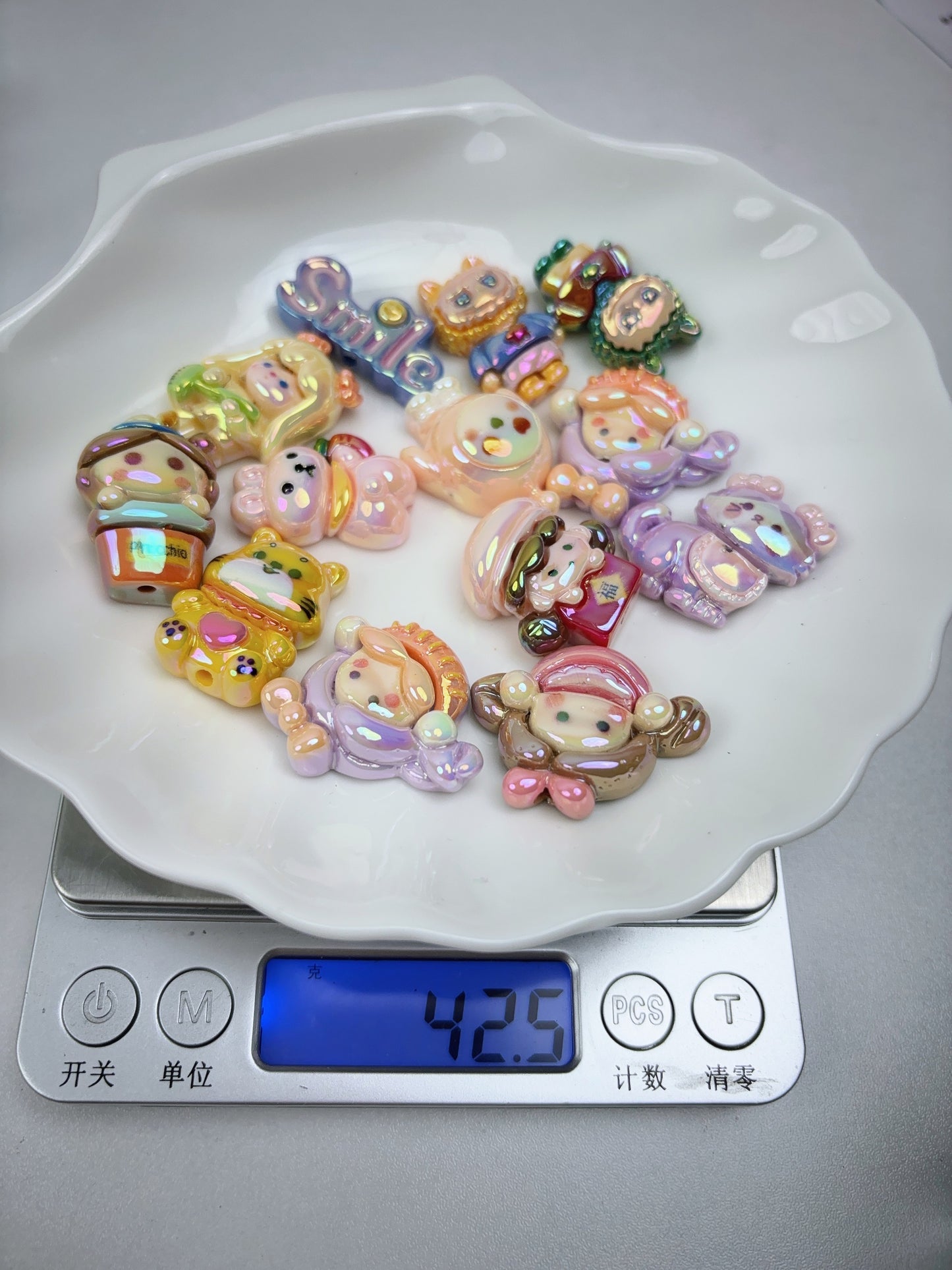 0 0 4.10 人物アクリルビーズ縦穴混鍋--(梱包時にブラインドケースからランダムに取り出す)