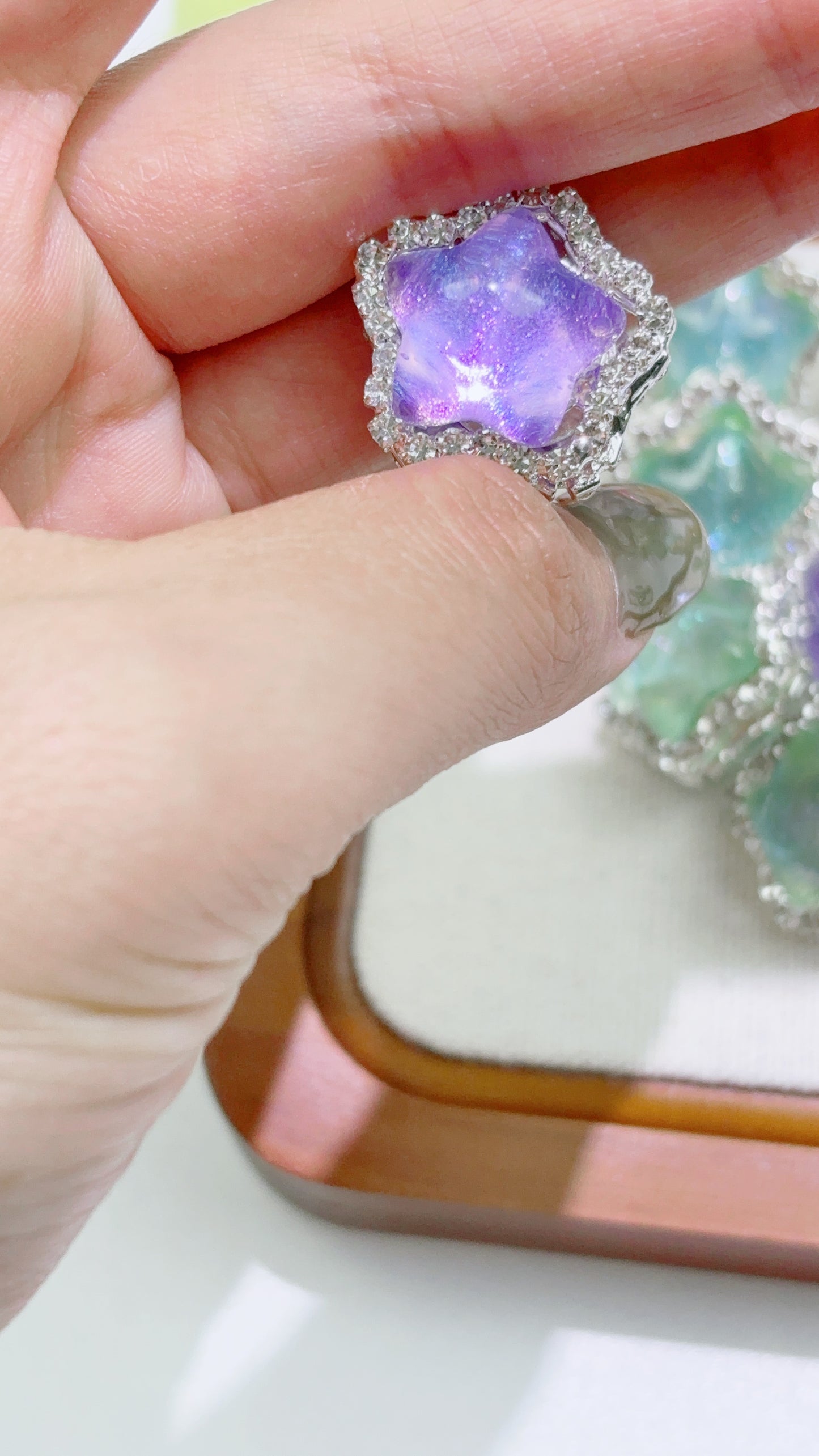 B シングルビーズシリーズ--アクリル両面立体流砂星