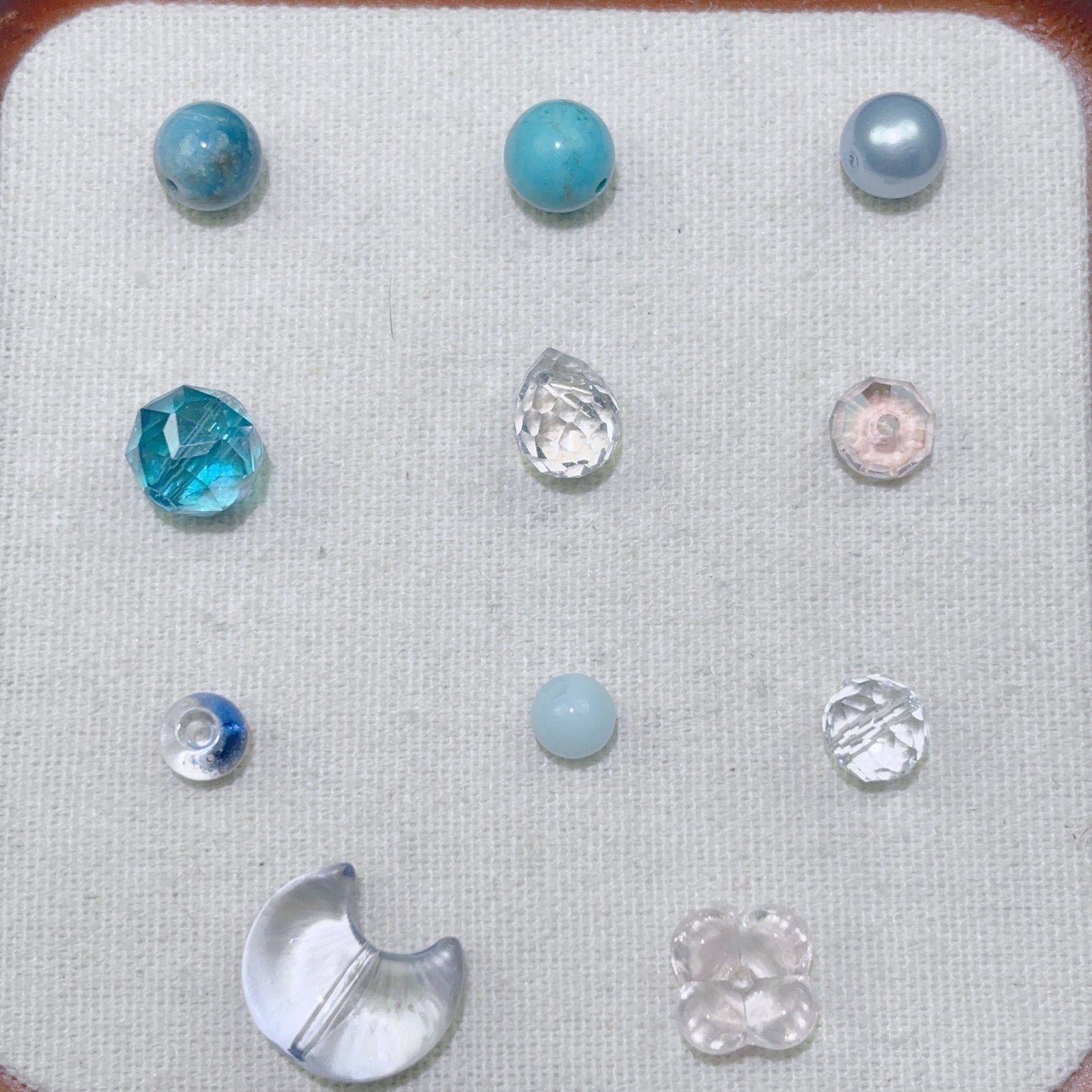 A 混鍋シリーズ 【星と海】8 mm天然アパタイト、8 mm天然ブルーマツ石、8 mm青色真珠、高級10 mm青色球形、K 9イチゴ結晶