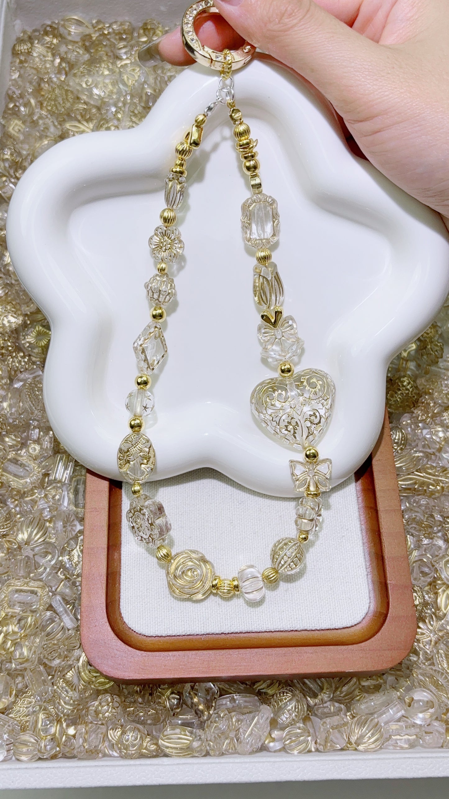 A 混鍋シリーズ 【金色に輝く】アクリルビーズ混合