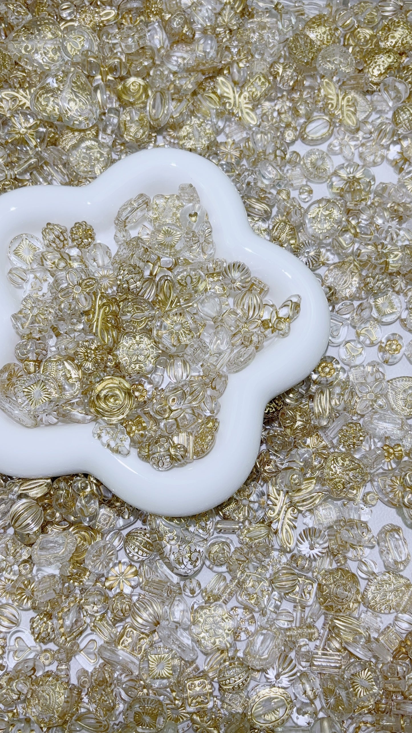 A 混鍋シリーズ 【金色に輝く】アクリルビーズ混合