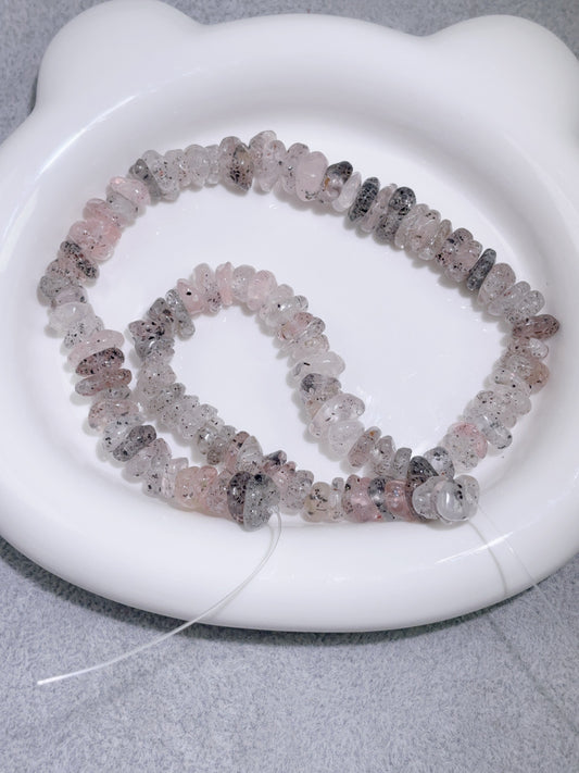 天然石連材-大サイズ砕石-10 mmx 3 mm黑粉ストロベリーストーン