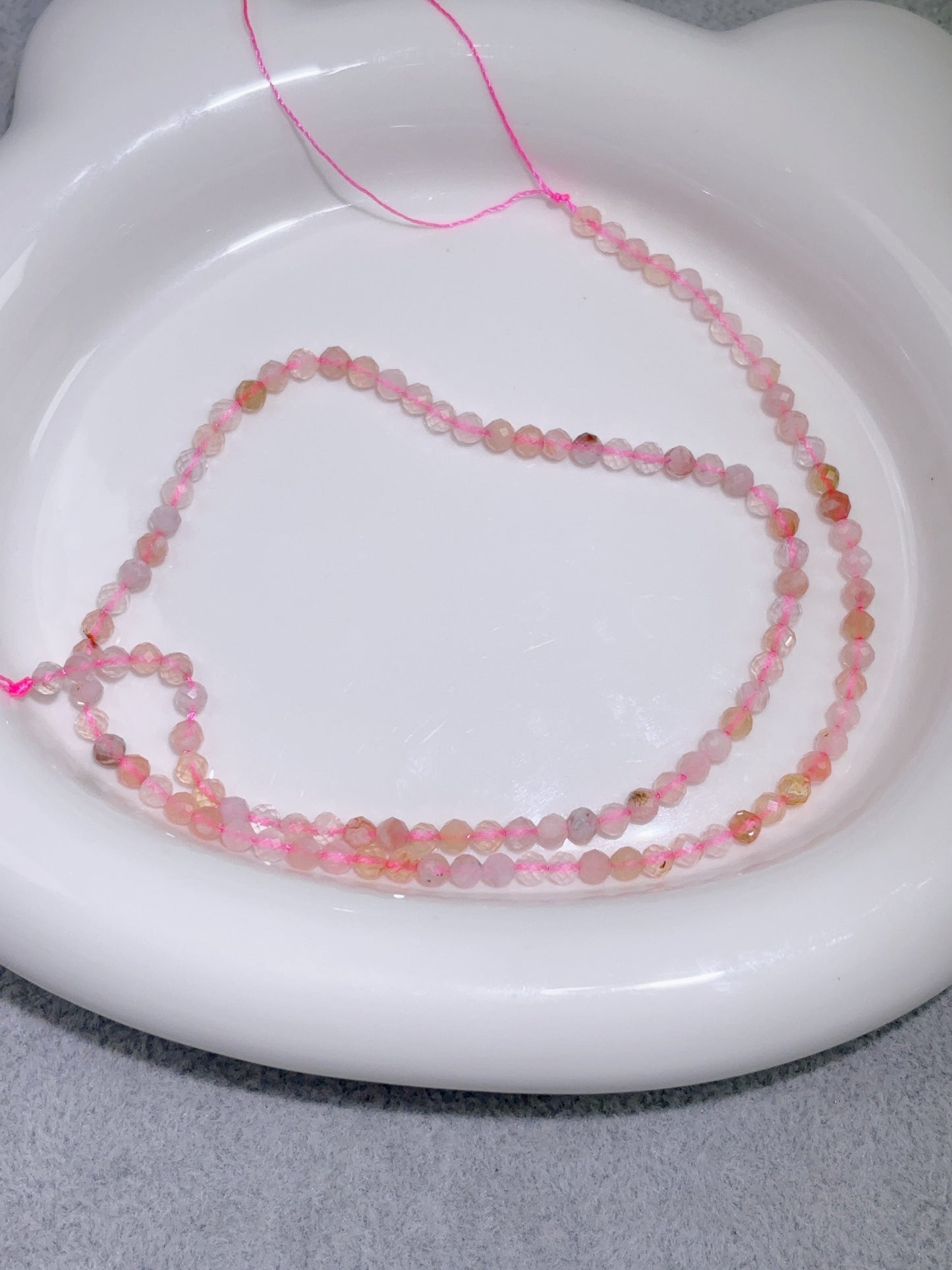 天然石連材-多面-4 mm桜瑪瑙