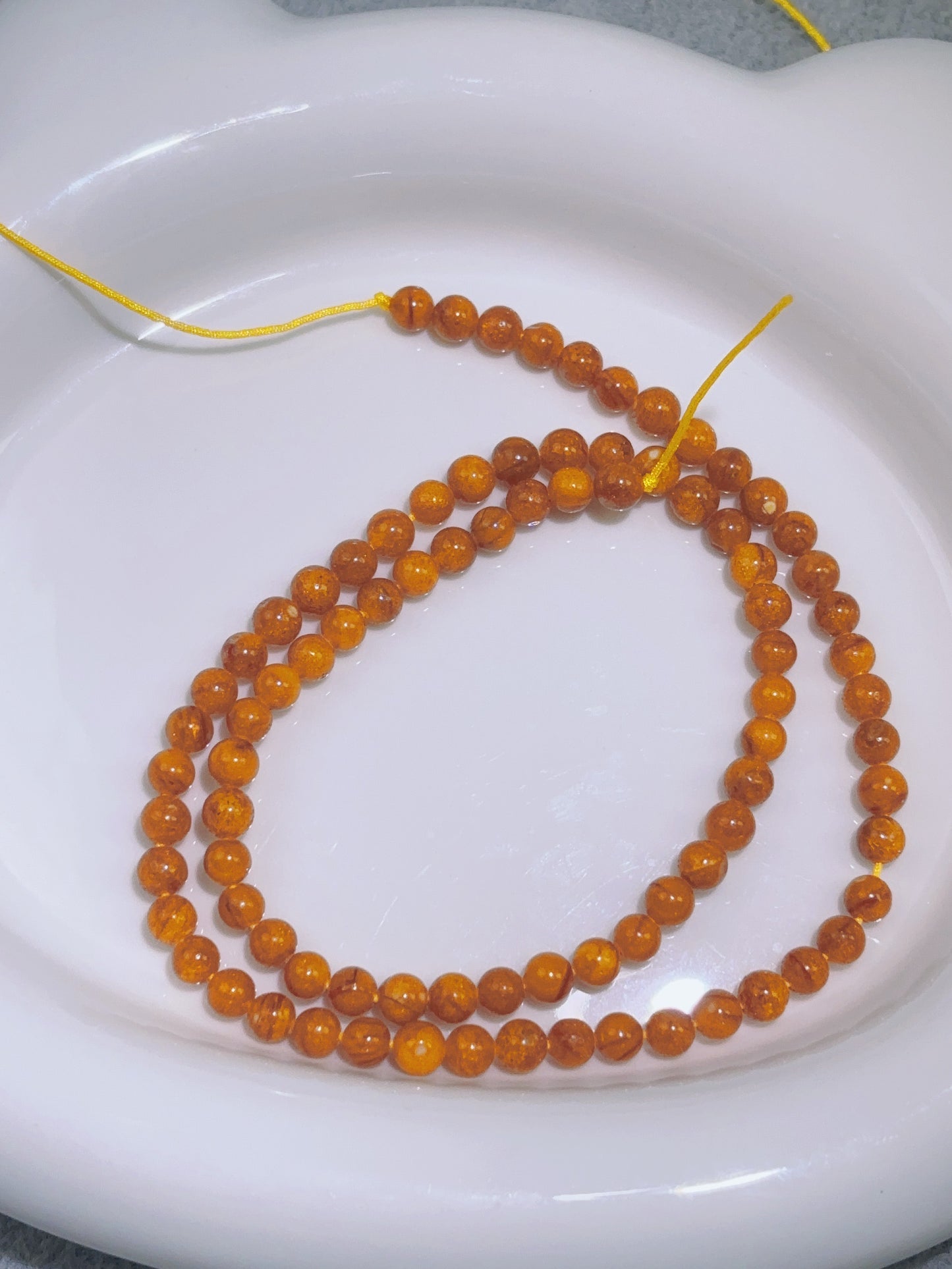 天然石連材-円珠-4.8 mmミツロウ