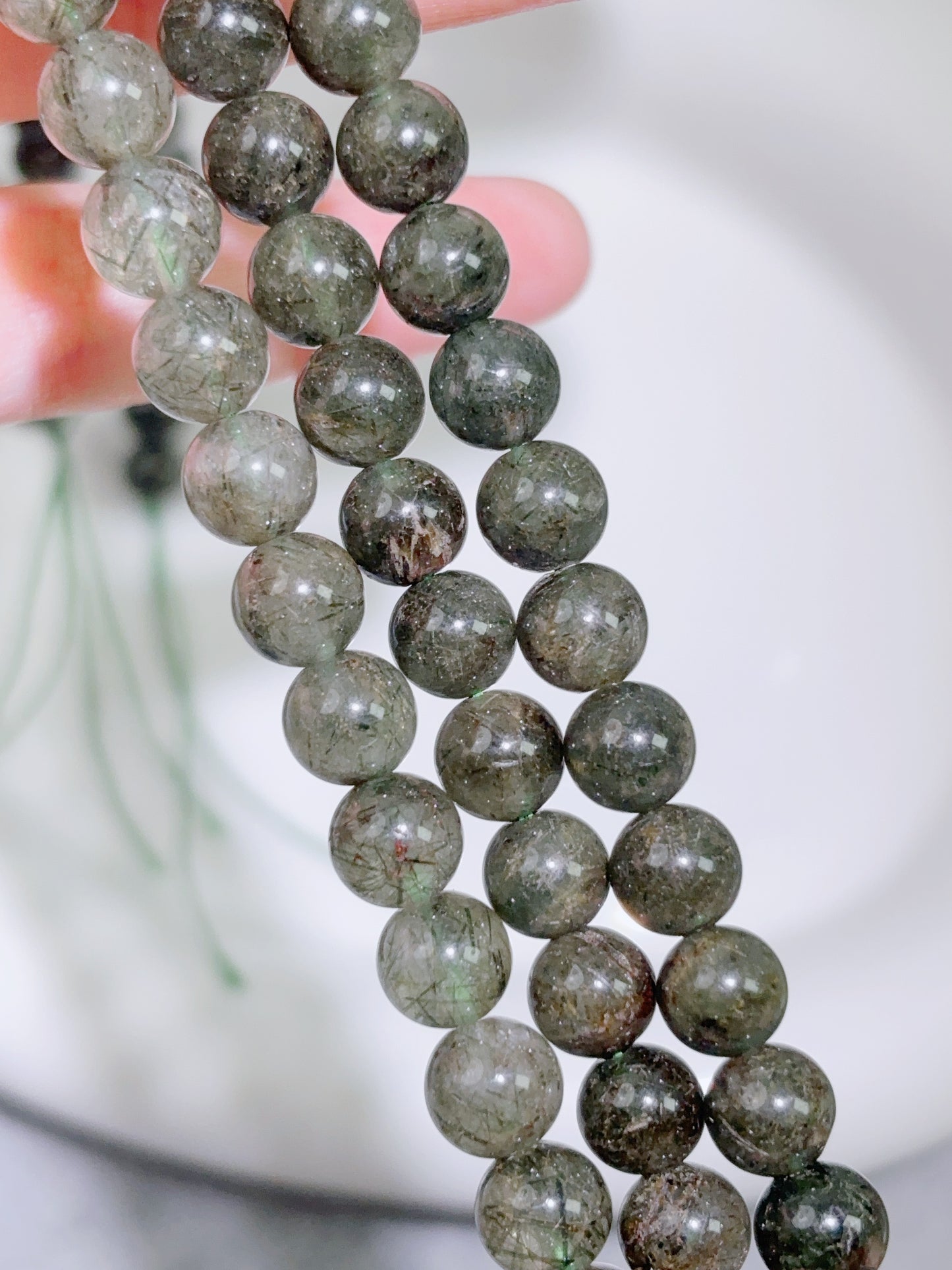 天然石連材-ビーズ-7 mm緑結晶/緑ルチル