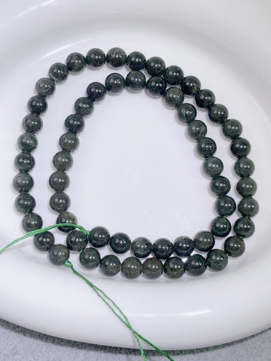 天然石連材-ビーズ-7 mm緑結晶/緑ルチル