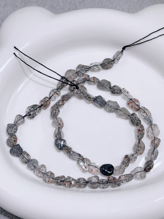 天然石連材-糖豆-7-9 mm黒ストロベリーストーン