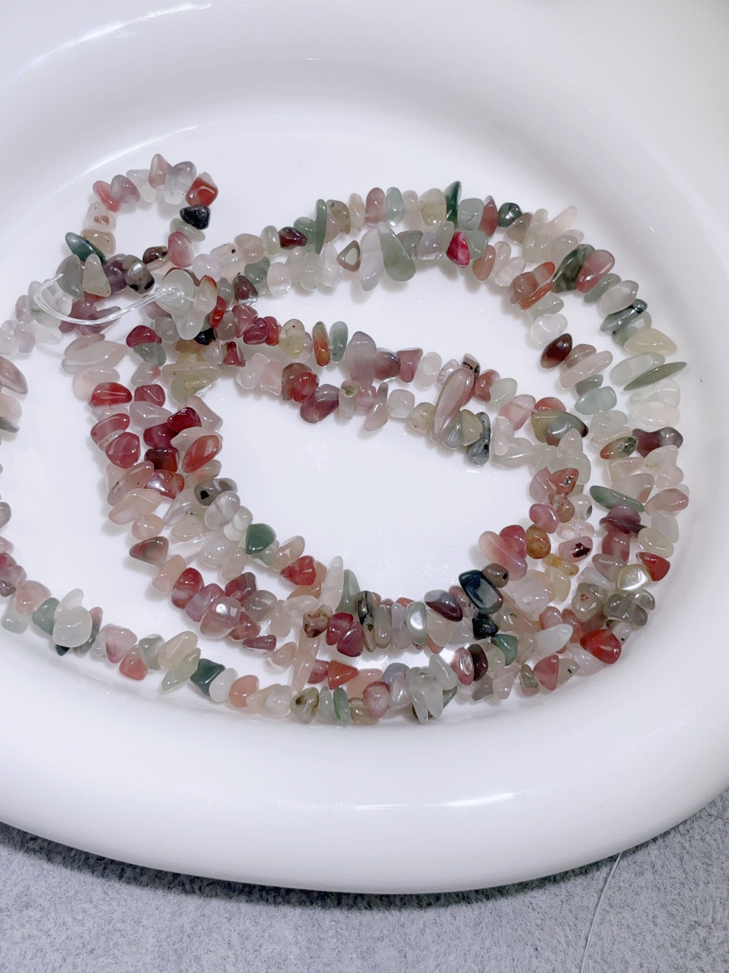 天然石連材-砕石-4 mm赤緑瑪瑙