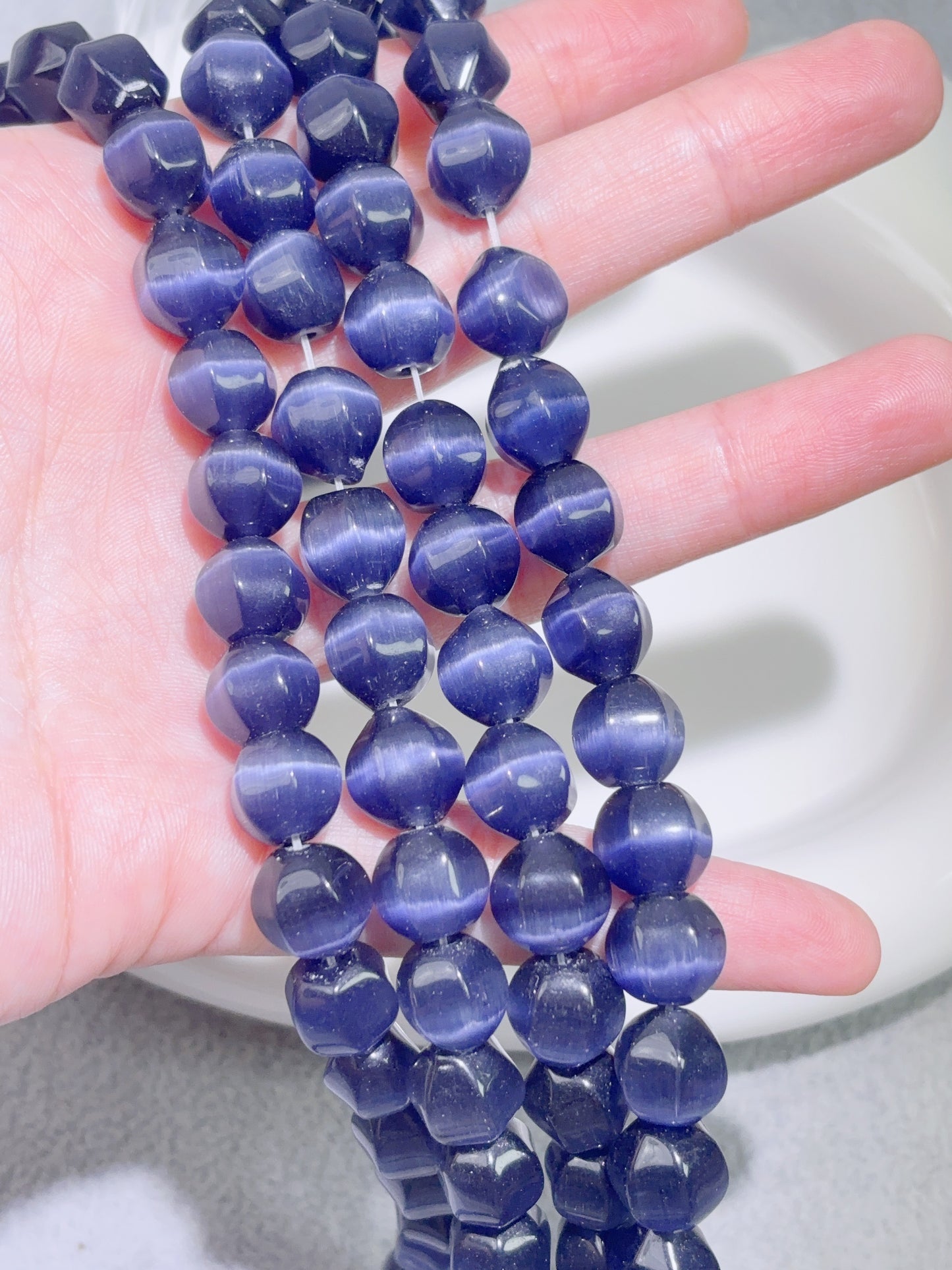 天然石連材-随形珠-10 mm深スミレキャッツアイ石