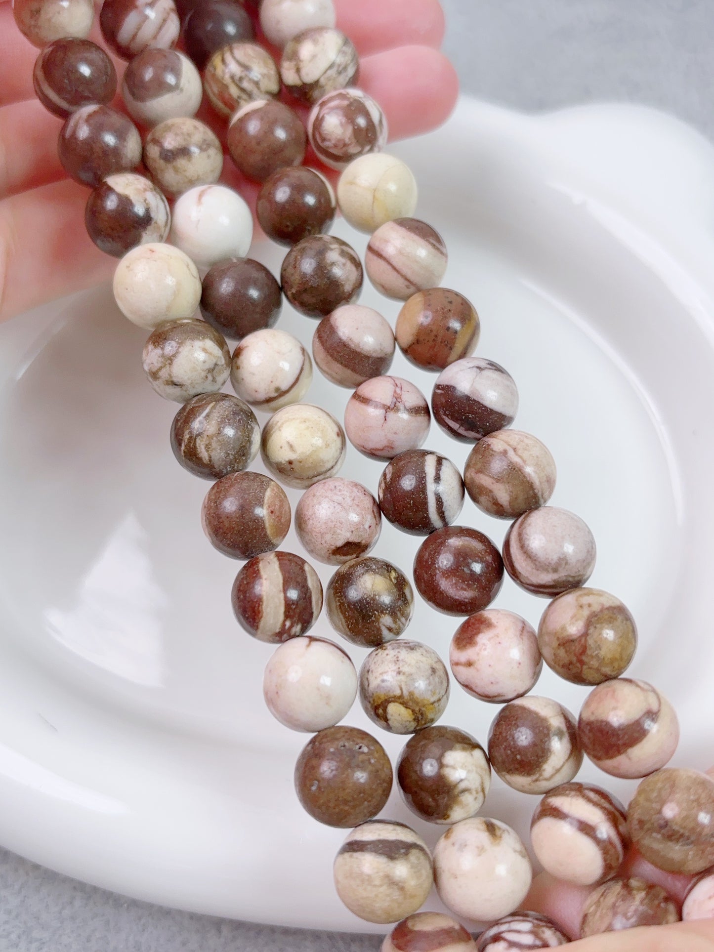 天然石連材--ビーズ--10 mmオーストラリアシマウマ