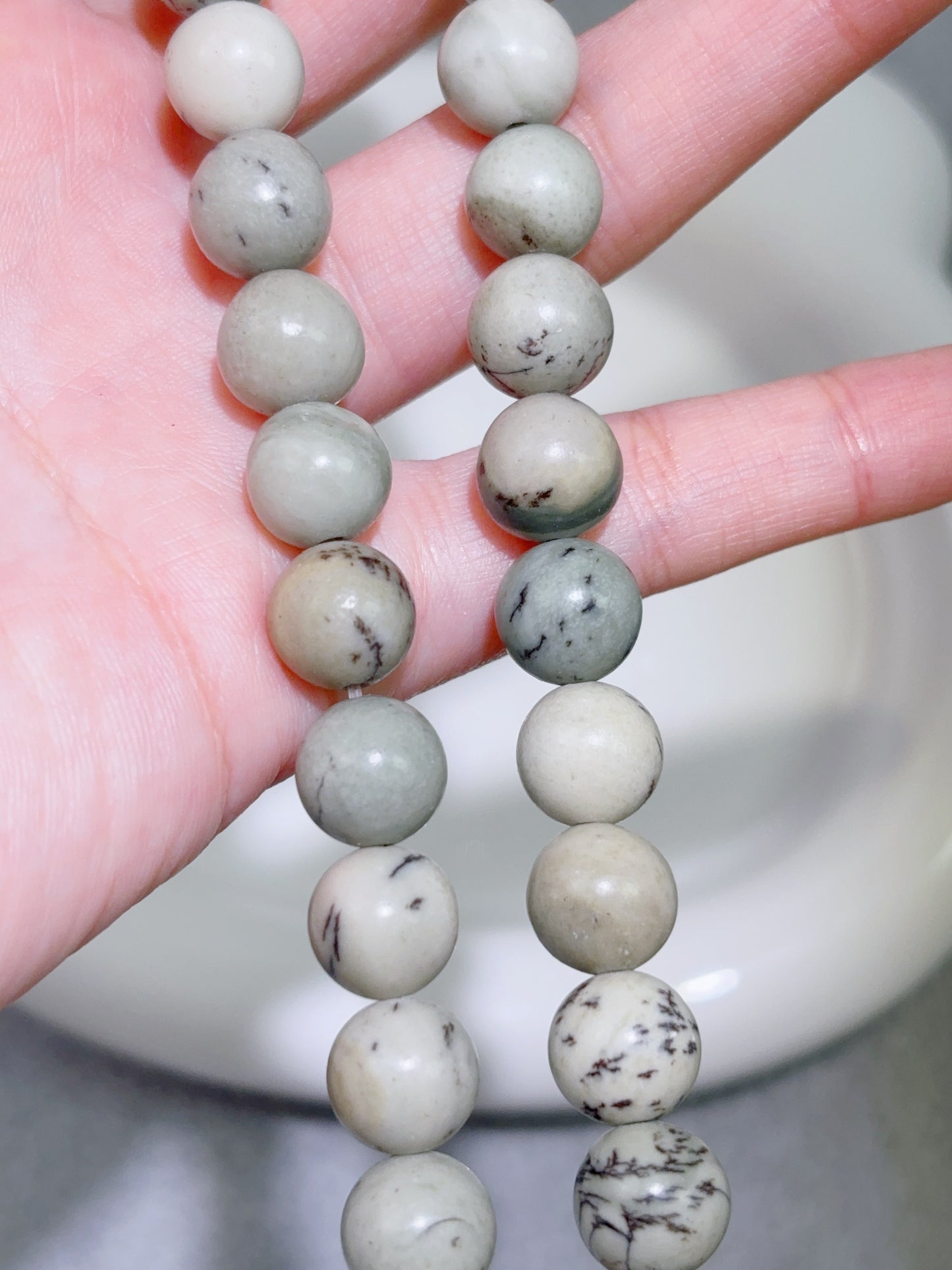 天然石連材-ビーズ-10 mm迎客松石