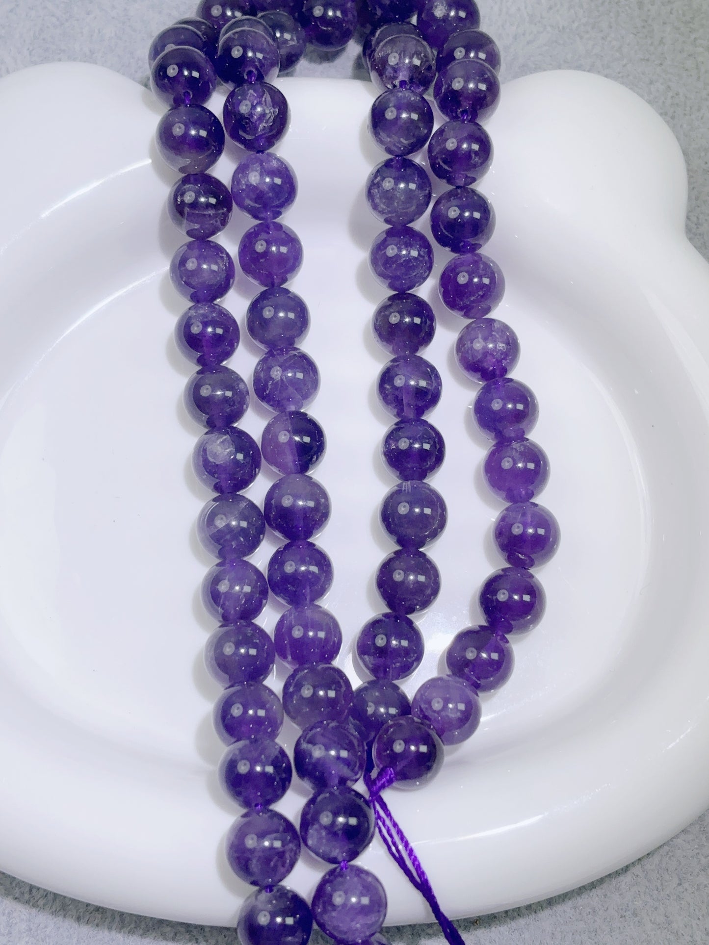 天然石連材--ビーズ-10 mm紫水（少ない綿）