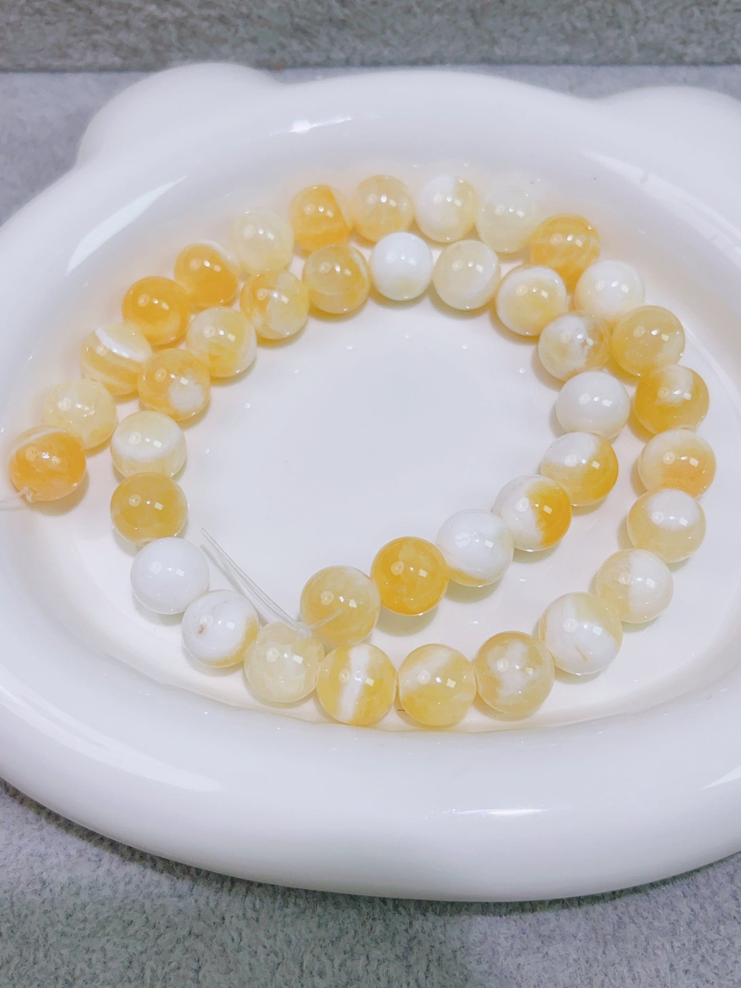 天然石連材―玉―12 mm米黄玉