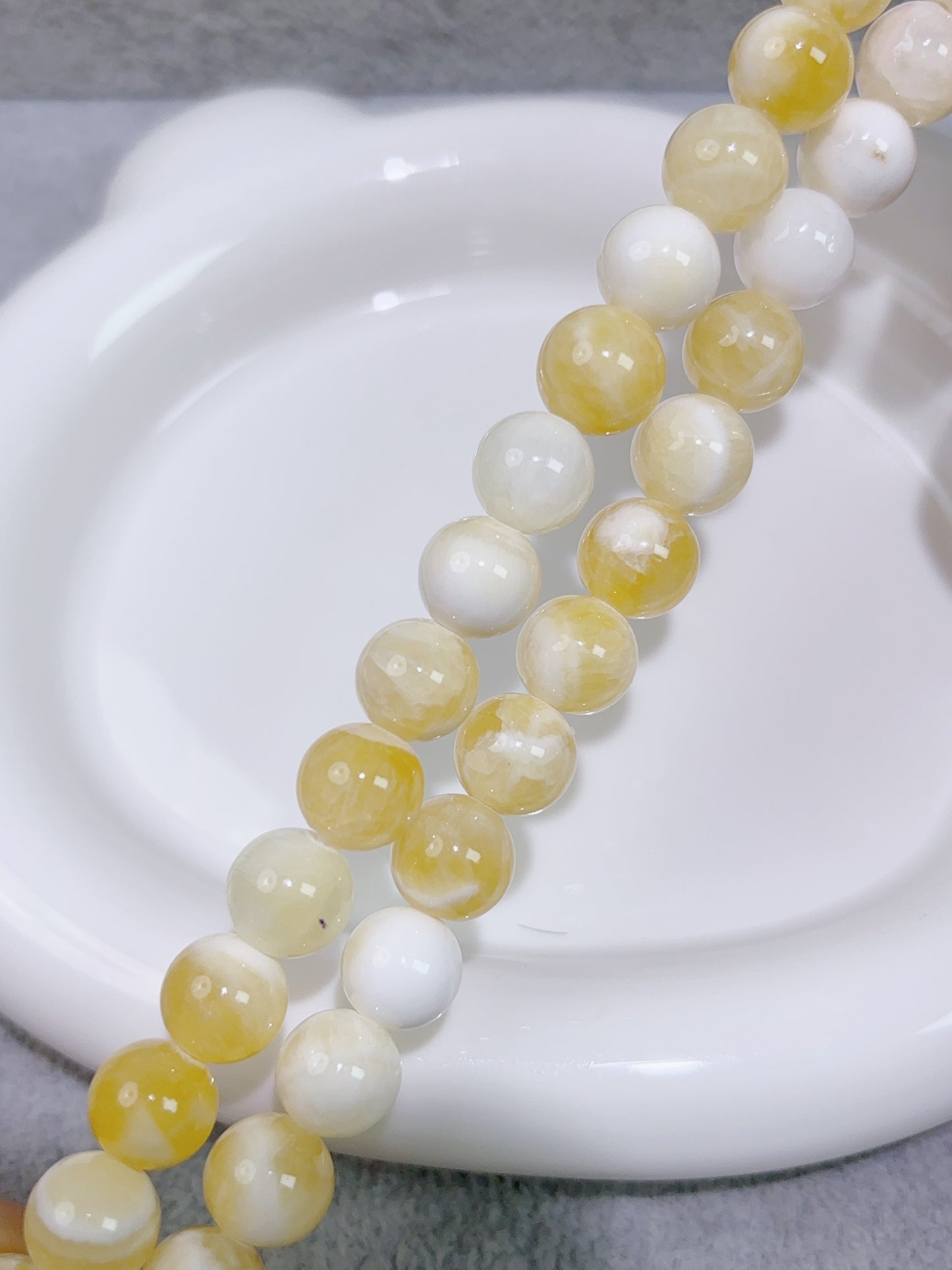 天然石連材―玉―12 mm米黄玉