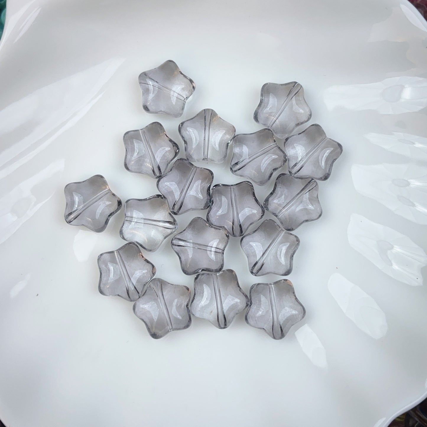 04.6 氷透瑠璃星の横穴のビーズ---50pcs