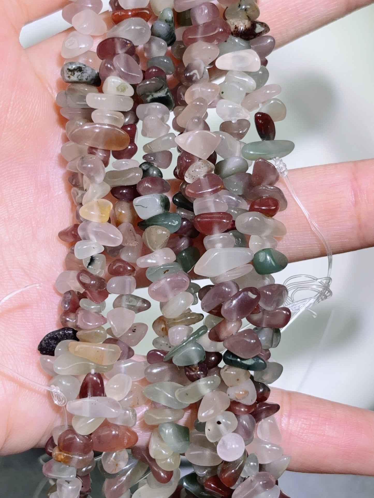 天然石連材-砕石-4 mm赤緑瑪瑙