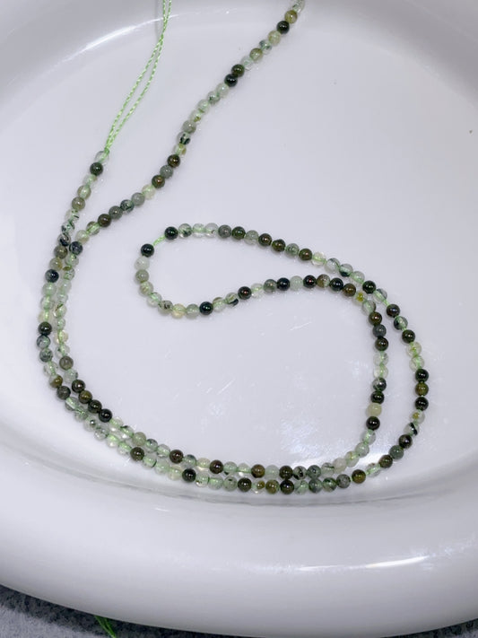 天然石連材-ビーズ-2 mmプレナイト/ぶどう石