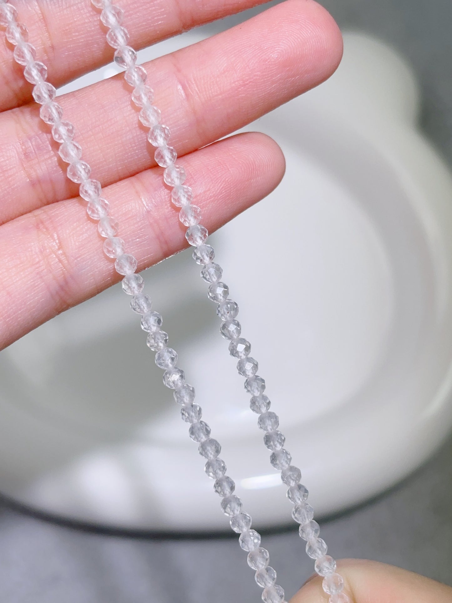 天然石連材-多面-2.5 mmクリアクォーツ