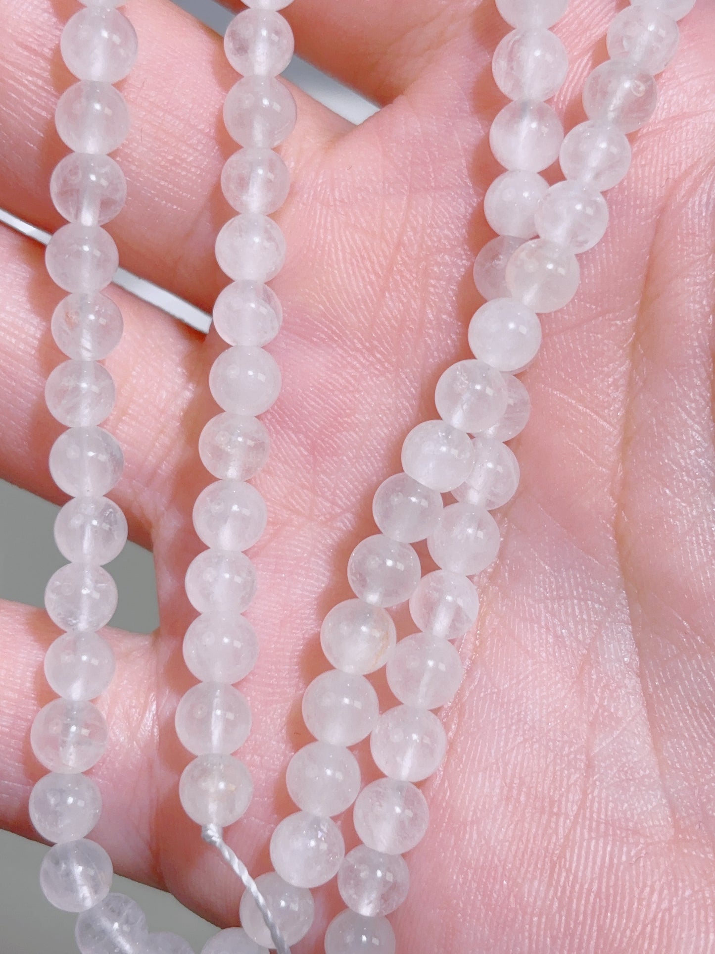 天然石連材-ビーズ-4.5 mmクリアクォーツ